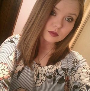 Meet your Posher, Kelsie